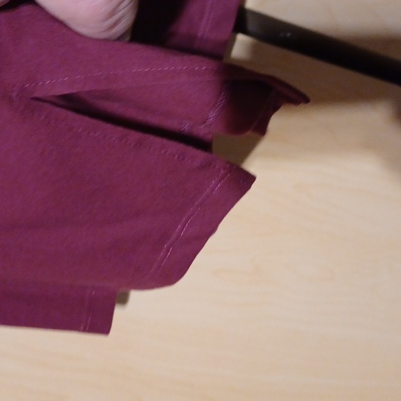 Burgundy Cotton Tee 4x - Picture 4 of 4